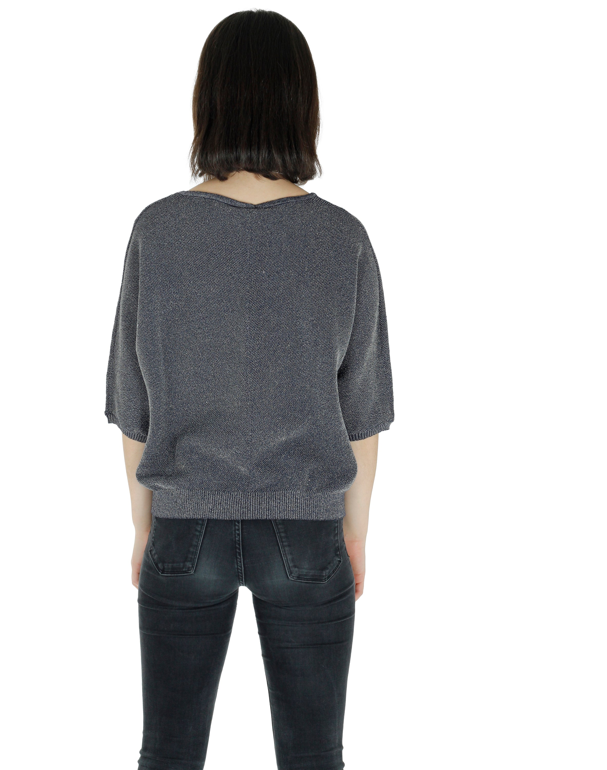 A stylish grey top with loose sleeves and a soft fabric, perfect for casual and layered outfits.