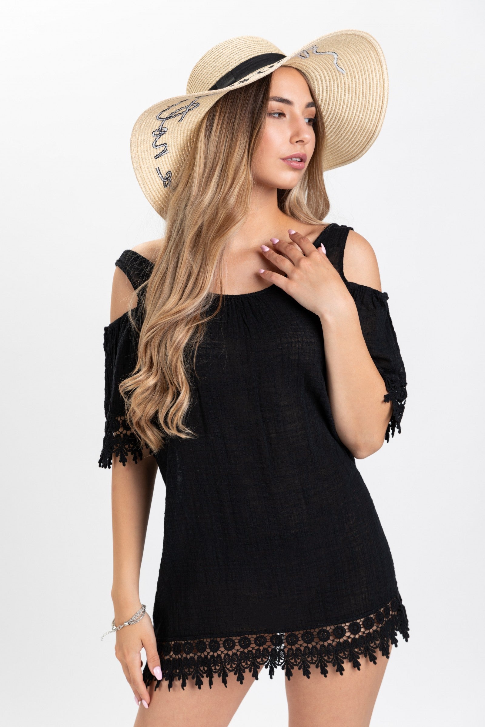 Black TUNIC BECCY featuring 3/4 sleeves, lace details, and a loose fit, perfect for summer outings.