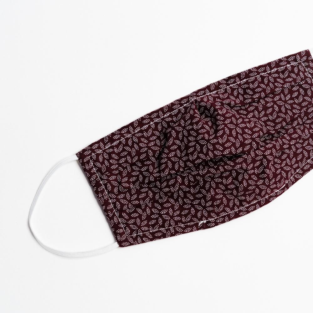 Vineyard Wine Face Mask made of breathable cotton with pleats for comfort and a filter pocket.