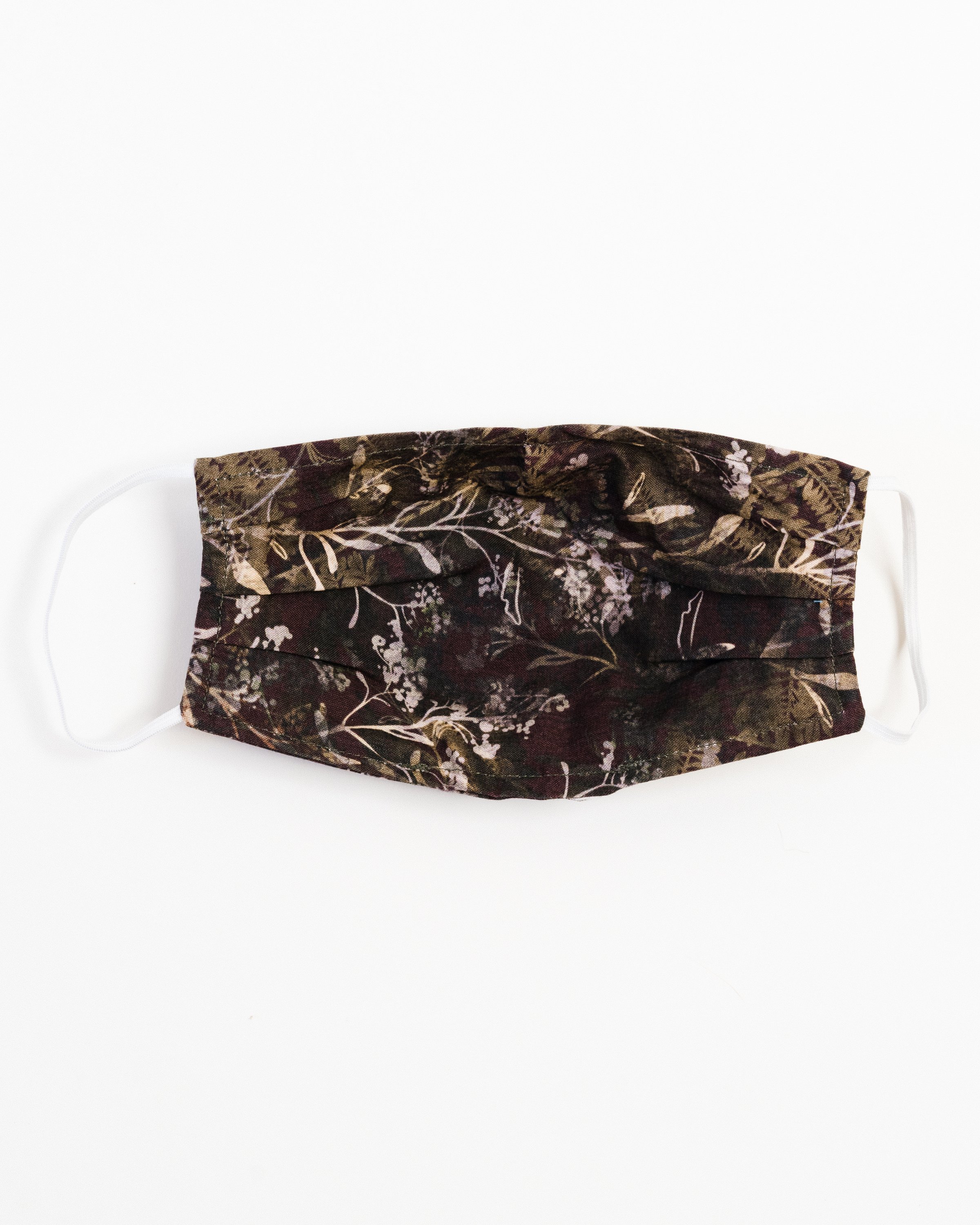 Vintage Branches Face Mask made of 100% cotton with a stylish print, featuring pleats for comfort and a pocket for filters.