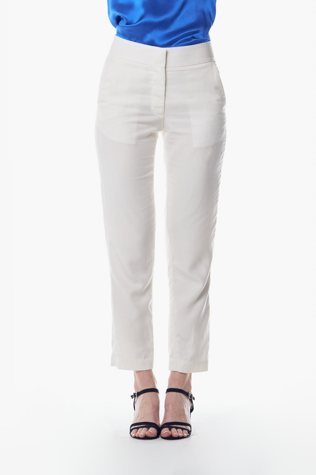 A pair of elegant white tailoring slim pants made from 100% linen, featuring a high-waist design and pockets, perfect for stylish office wear.