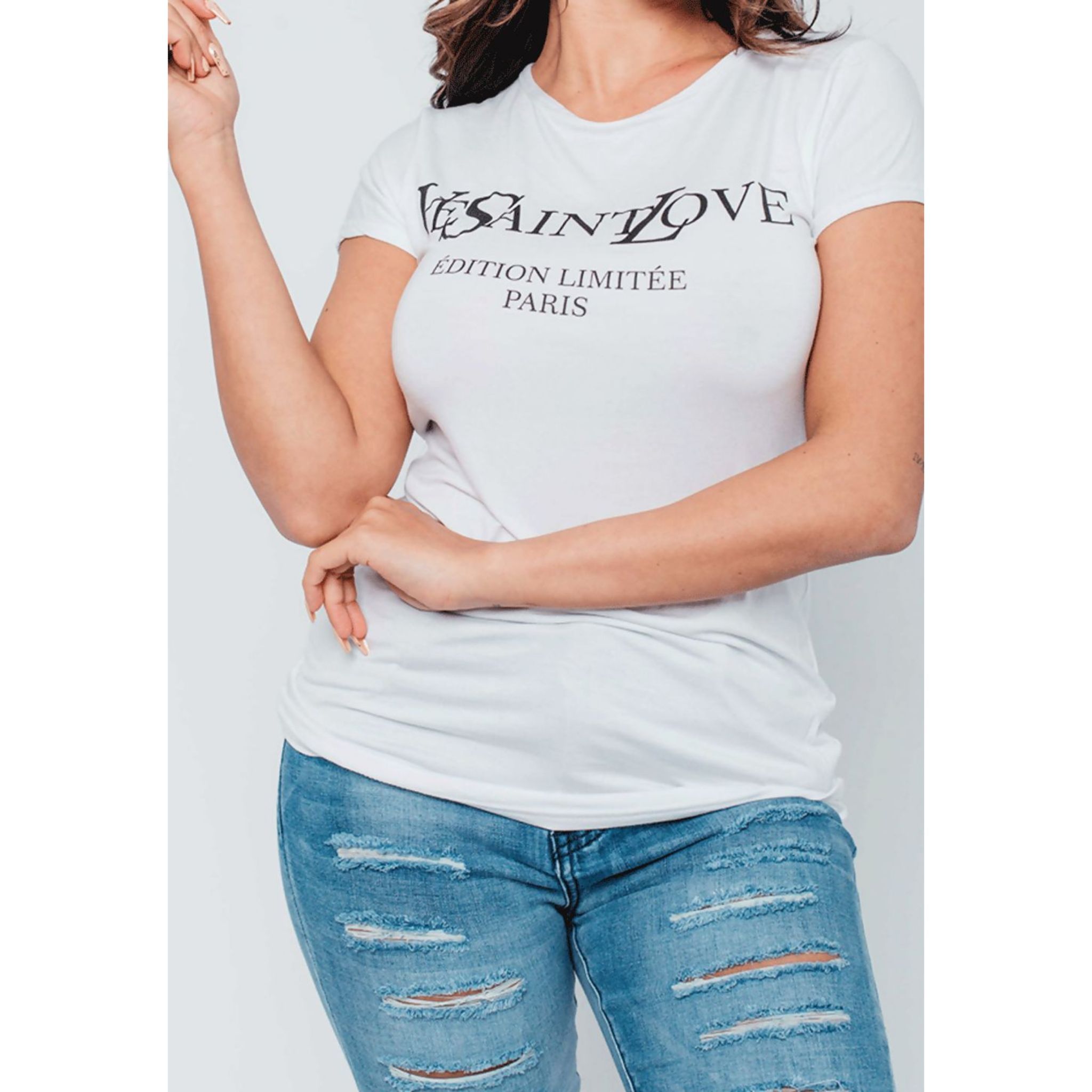 White Ye Saint Love Tee Top made from viscose and elastane, featuring a classic design suitable for casual wear.