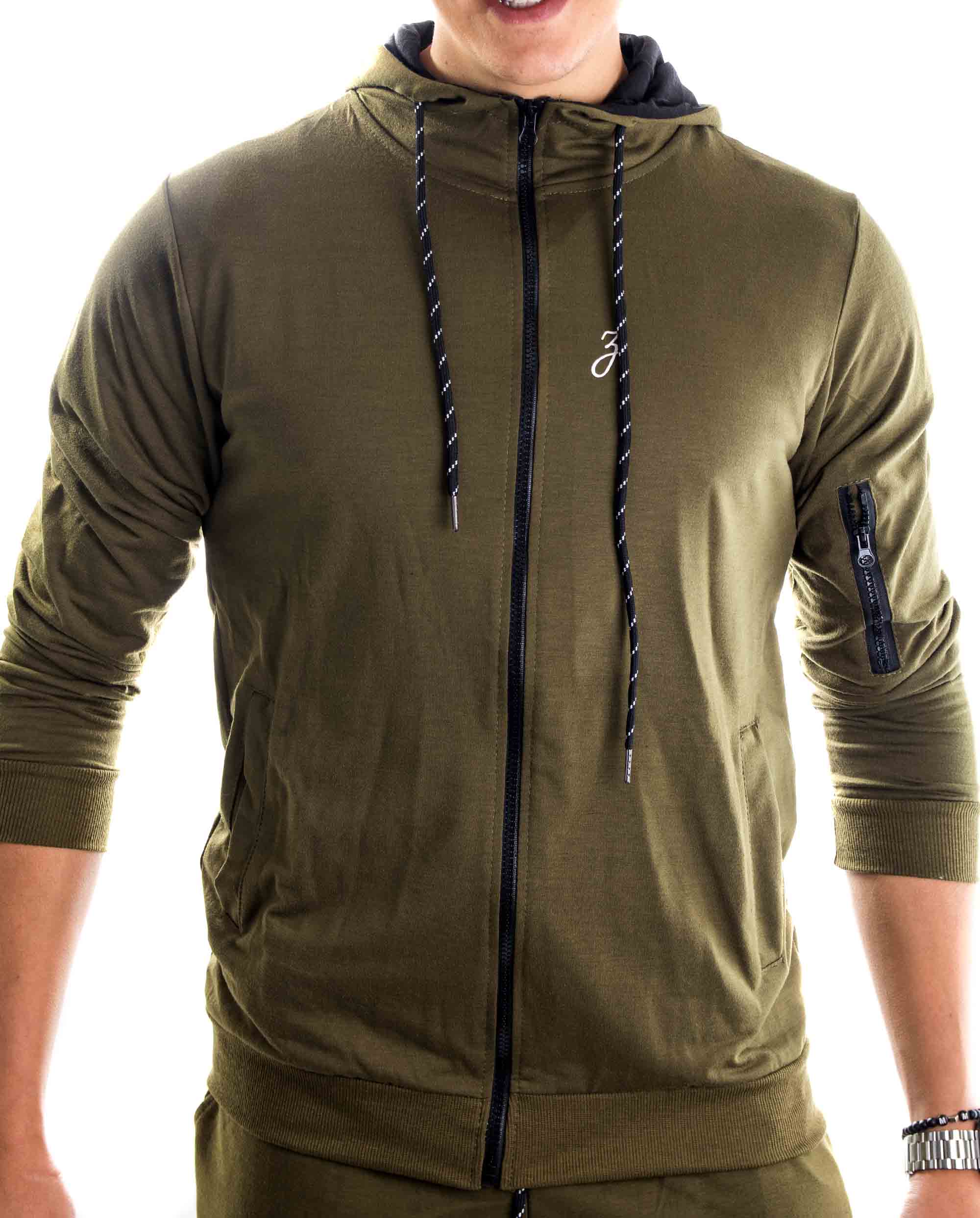 Stylischer grüner Zipper für Herren aus der DYNAMIC Kollektion, ideal für Freizeit und Sport, aus 100% Baumwolle gefertigt.