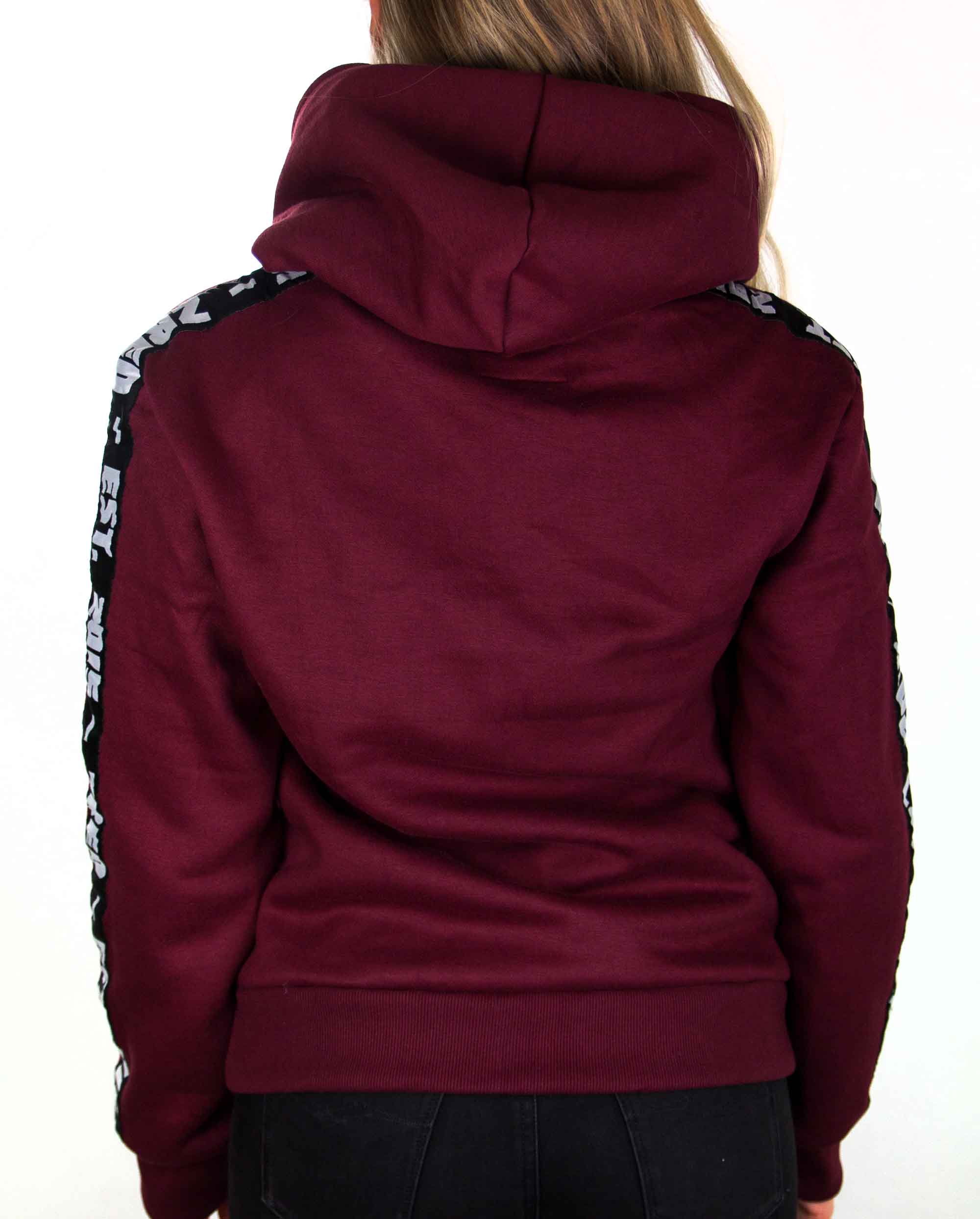 ZRED Origin Hoodie in burgundy für Damen, stilvoll und bequem, ideal für kalte Tage.